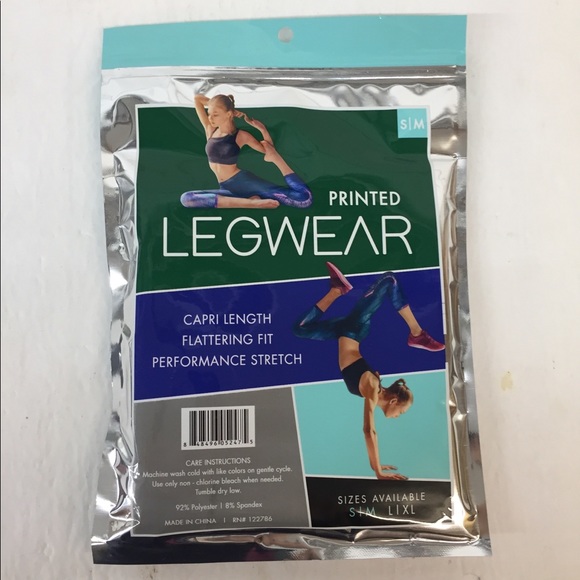 Blue Star Gray Floral Capri Leggings Women’s - Picture 4 of 12